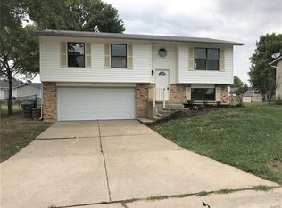 1653 Knightwood Ln, O'Fallon, MO 63366