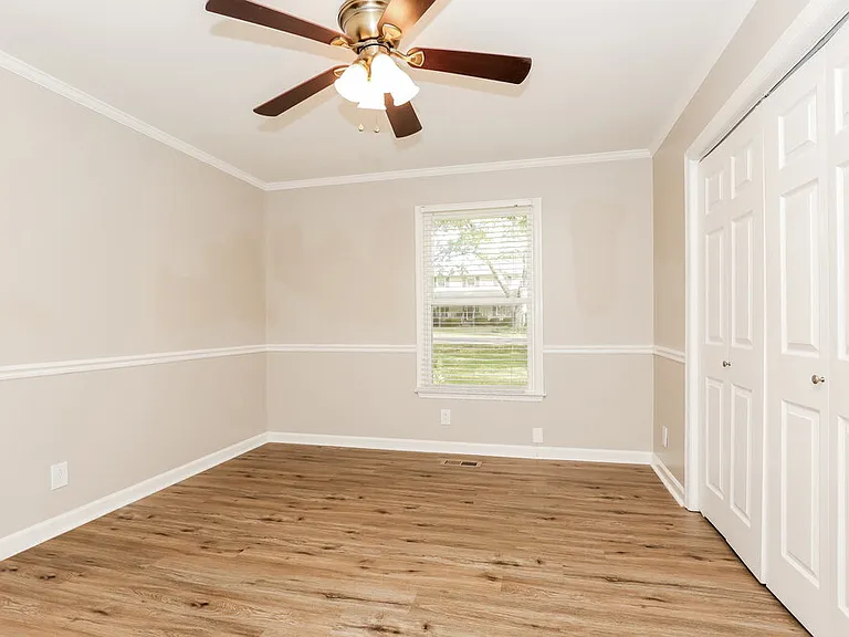 2409 Racquet Club Dr — Photo 17