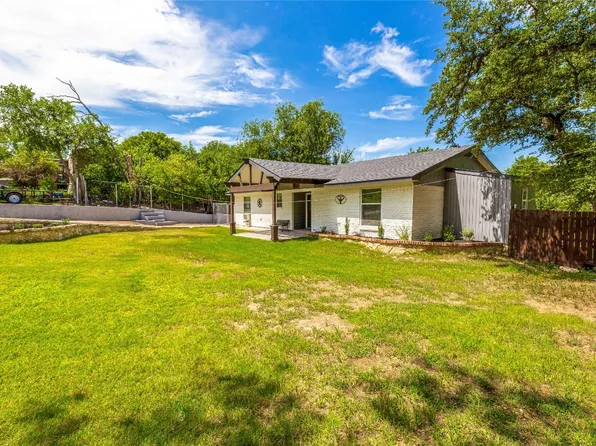 449 Beverly Rd, Azle, TX 76020