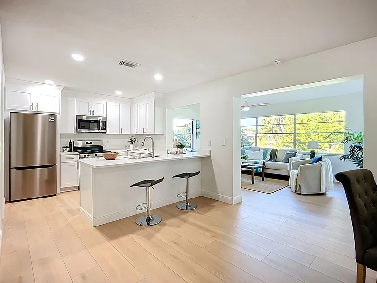 2014 Hampstead Cir — Photo 6