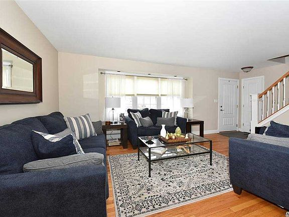 4th image of 217 Atlantic Ave