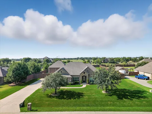 6420 Kingston Dr, Midlothian, TX 76065
