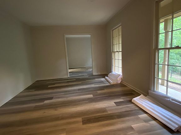 4th image of 3151 Arbor Ln
