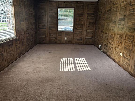 3rd image of 1111 Mountainbrook Dr