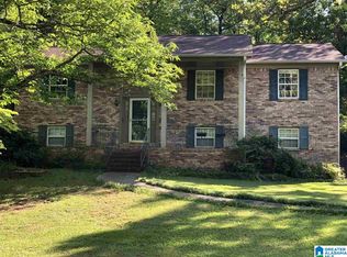 1357 Whirlaway Cir, Helena, AL 35080