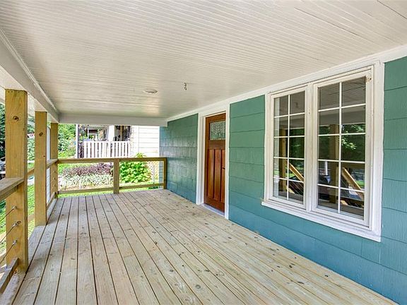 4th image of 4024 Anderson Ave
