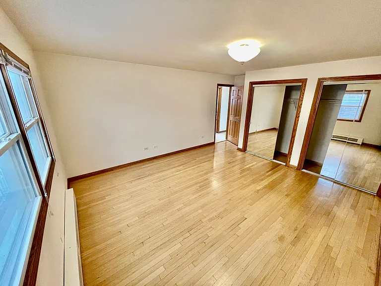 5448 W Higgins Ave #3 — Photo 15