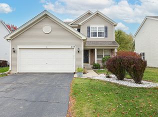 204 Aspen Cir, Gilberts, IL 60136