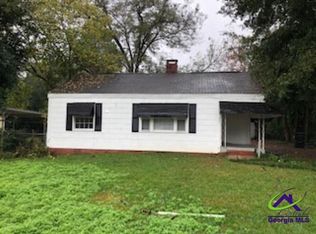 212 Arnold Blvd, Warner Robins, GA 31093