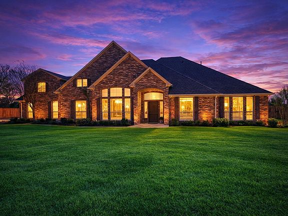 3rd image of 18066 Langford Ln