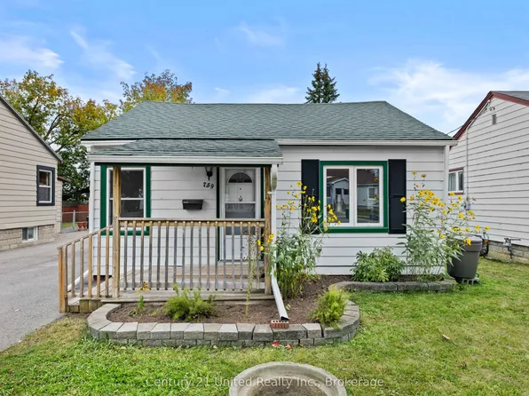 759 Saint Marys St, Peterborough, ON K9J 4H1