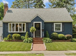 6 Hayes Rd, Salem, MA 01970