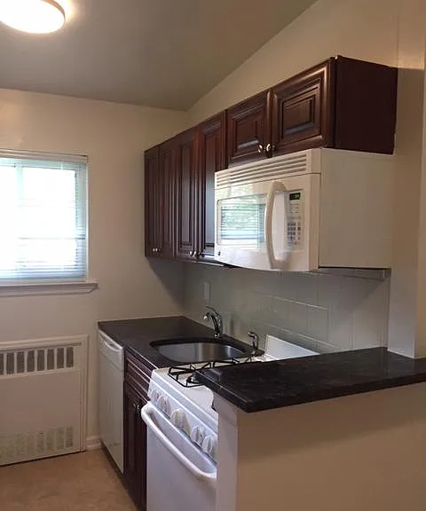 Waterview Dr — Photo 5