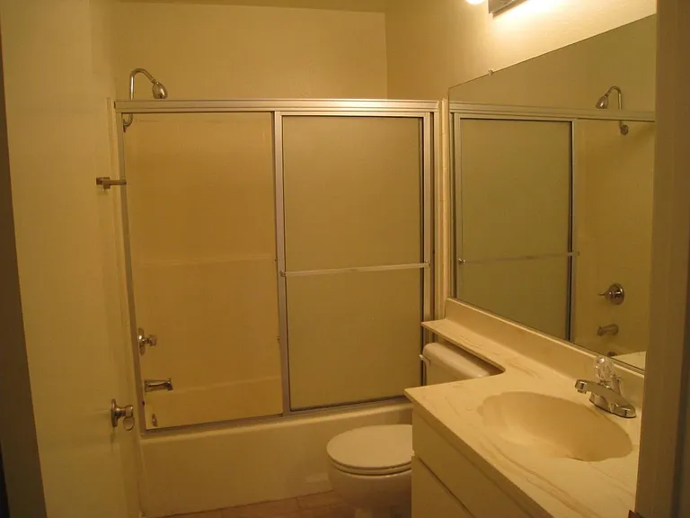 6590 Hazeltine Ave — Photo 9