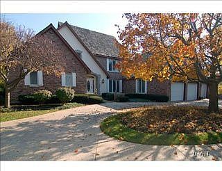 5th image of 12 Fox Tail Ct
