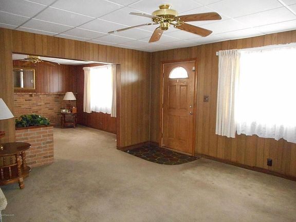 5th image of 318 Center St
