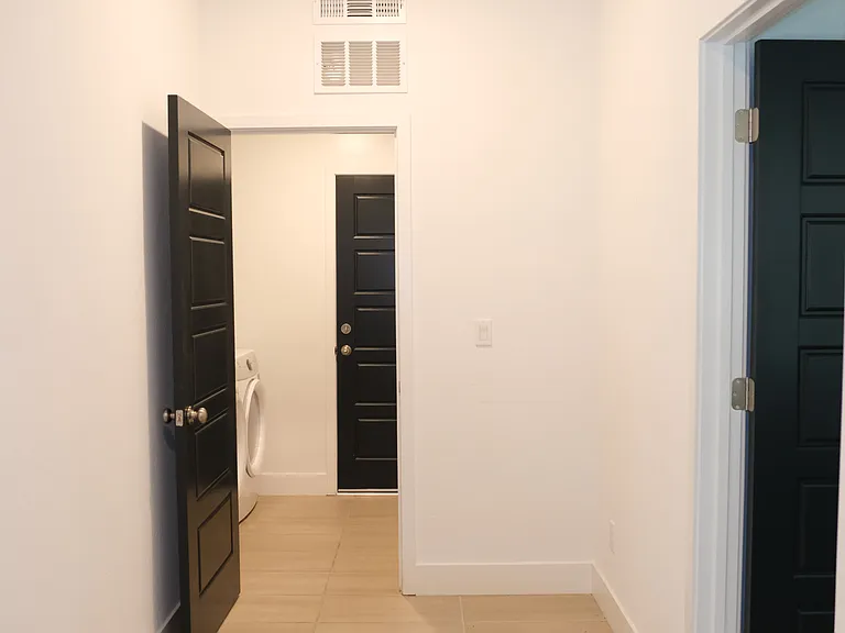 2816 E Teaberry Dr #1 — Photo 13