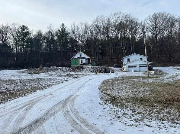 2940 Licking Rd, Zanesville, OH 43701