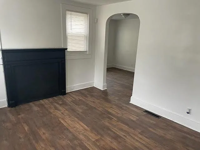 1009 Fairfax Ave — Photo 4