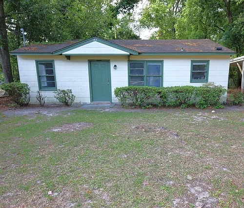 743 E Brookwood Dr Photo 1