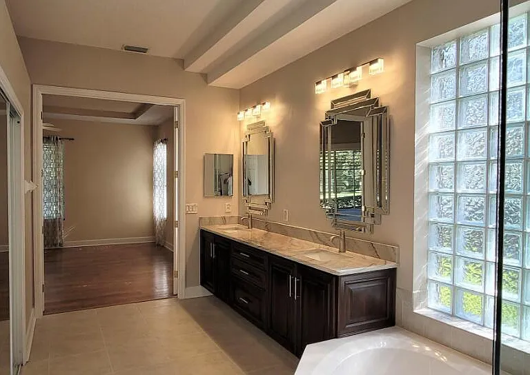 802 Westwood Dr — Photo 12