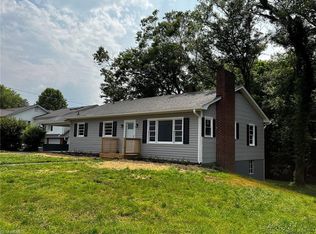 203 Oak St, Jonesville, NC 28642