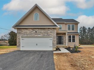 2430 Coolidge St S, Whitehall Township, PA 18104
