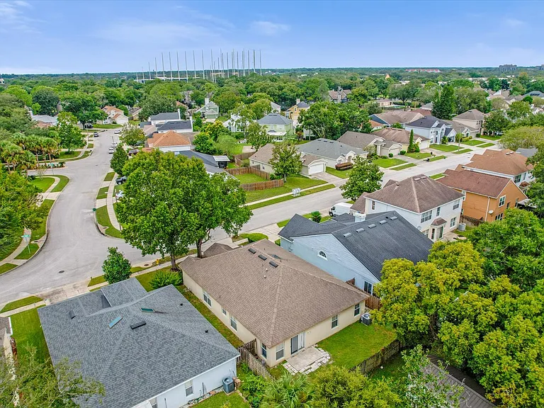 3521 Moss Pointe Pl — Photo 24