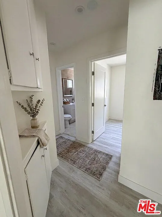 2 bed, 1.0 bath, $2,400 — Photo 4