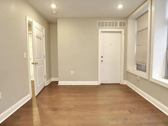 5th image of 2866 Kennedy Blvd Unit 2B