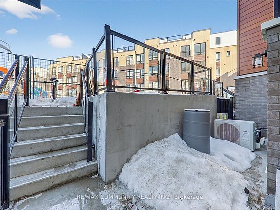 4th image of 145 Tapscott Rd #21