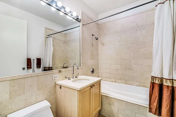 Rented by RES New York | media 2