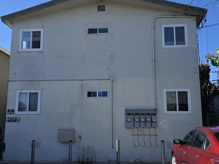 1259 Carrison St #C — Photo 8