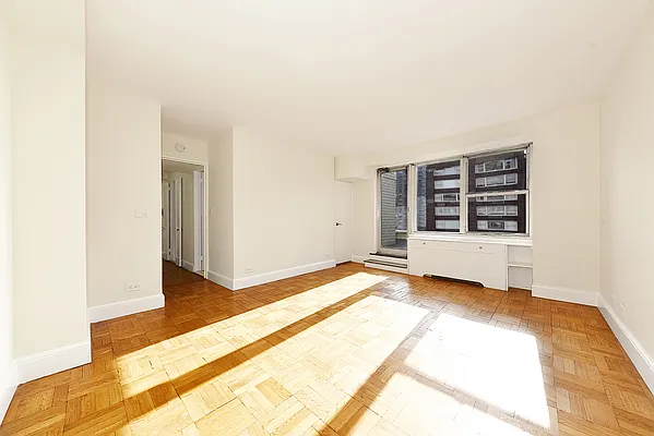 Rented by Buchbinder & Warren | media 26