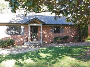 5510 Farmbrook Dr, Charlotte, NC 28210