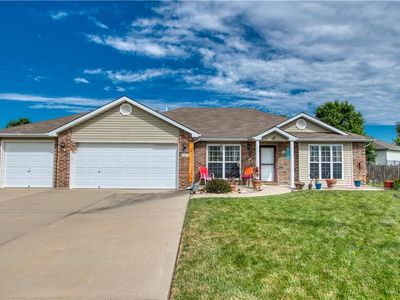 802 Cypress Ct, Raymore, MO, 64083