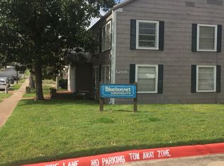 1206 20th St APT 15, Huntsville, TX 77340
