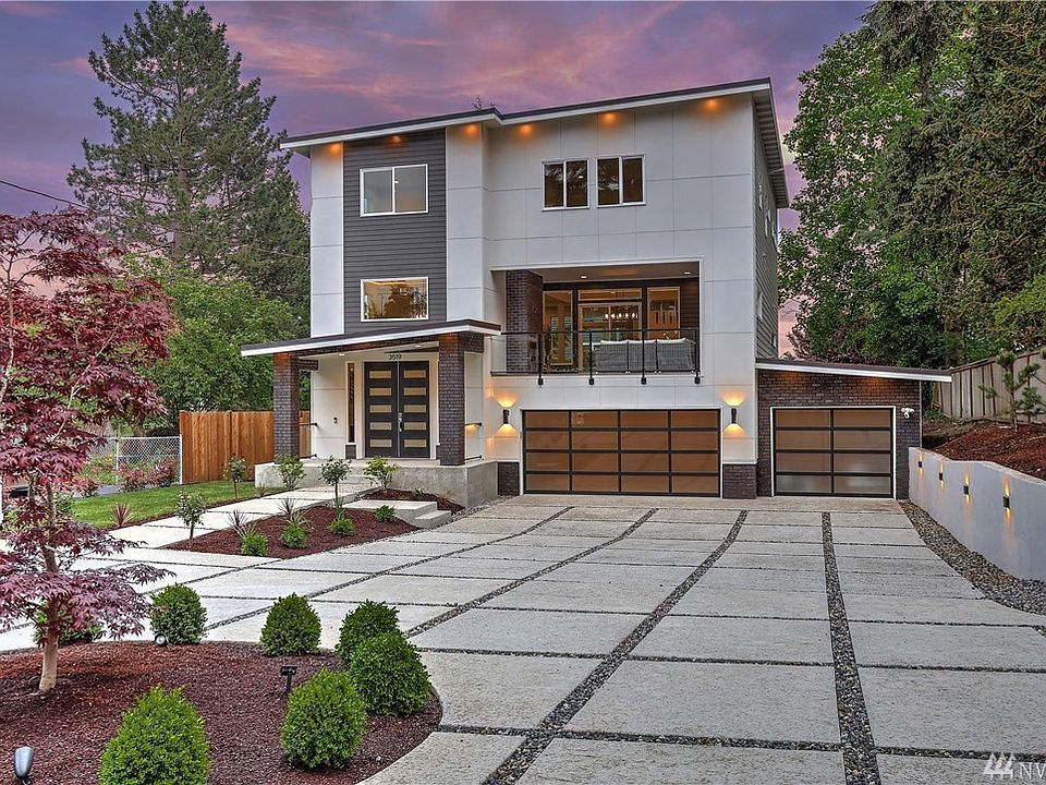 Expansive round about driveway.  Plenty large enough for an RV and Boat plus cars.  