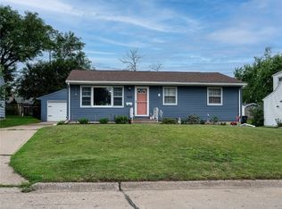 1623 Hollywood Blvd NE, Cedar Rapids, IA 52402