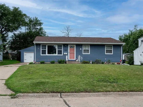 1623 Hollywood Blvd NE, Cedar Rapids, IA 52402