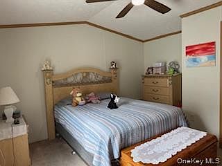 4th image of 115 Winding Wood