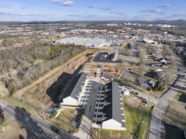 102 Maple View Dr, Lebanon, TN 37090