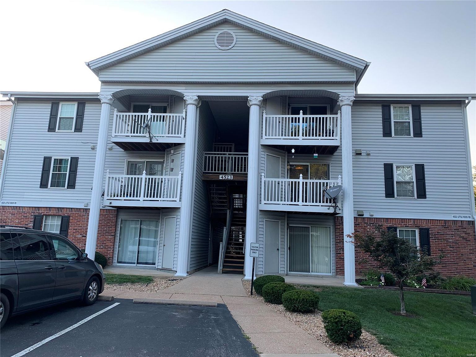 4523 Little Rock Rd APT A, Saint Louis, MO 63128 Zillow