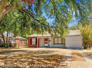 6305 Calmont Ave, Fort Worth, TX 76116