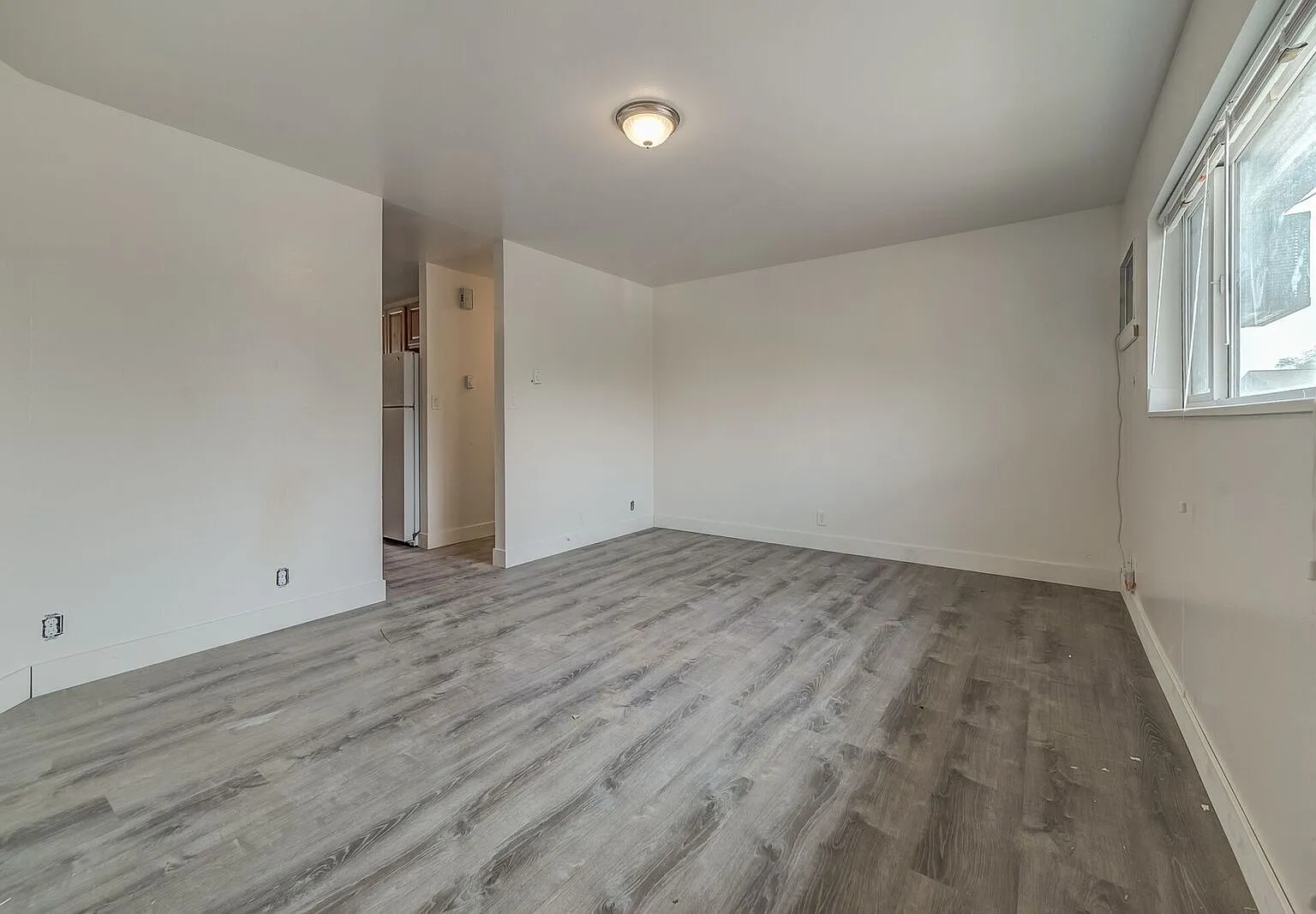 2 bed, 800 sqft, $1,199 — Photo 2
