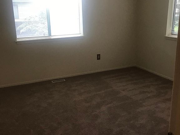 1st bedroom
