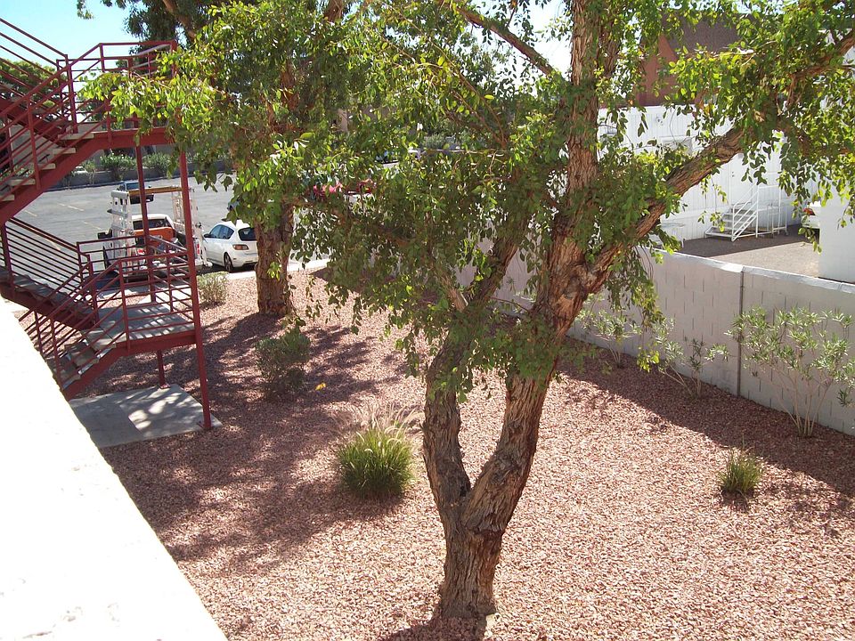 2nd image of 1361 E University Ave APT 211