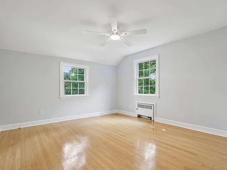 30 Kinderkamack Rd — Photo 12