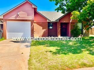 2128 Santa Ana Ct, Portales, NM 88130