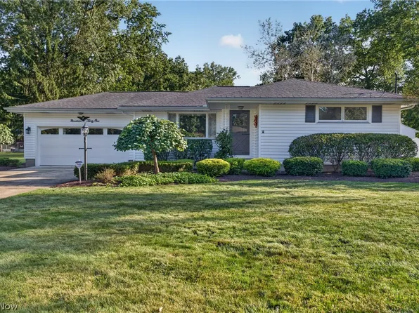 1931 Dodge St NW, Warren, OH 44485